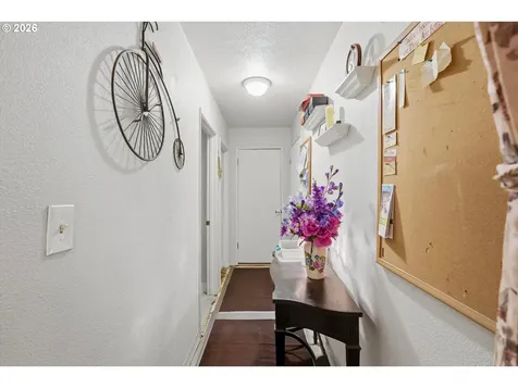 177 NW Ebberts Avenue Hillsboro OR 97124