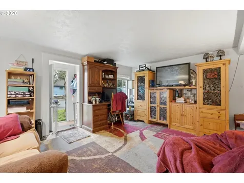 177 NW Ebberts Avenue Hillsboro OR 97124