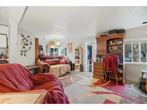177 NW Ebberts Avenue Hillsboro OR 97124