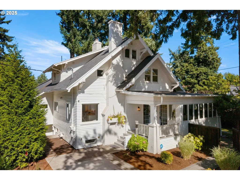 3287 NE Bryce Street Portland OR 97212