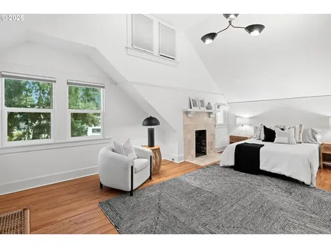 3287 NE Bryce Street Portland OR 97212