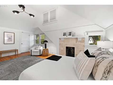 3287 NE Bryce Street Portland OR 97212