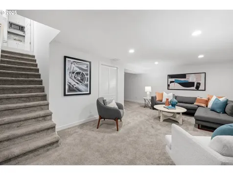 3287 NE Bryce Street Portland OR 97212