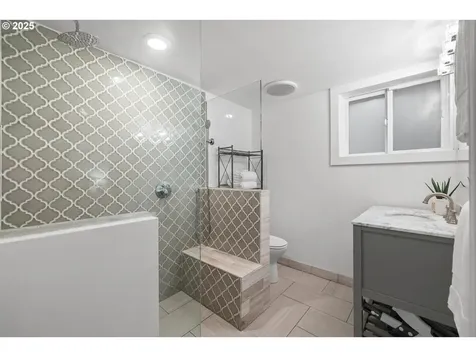 3287 NE Bryce Street Portland OR 97212