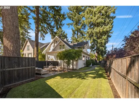 3287 NE Bryce Street Portland OR 97212