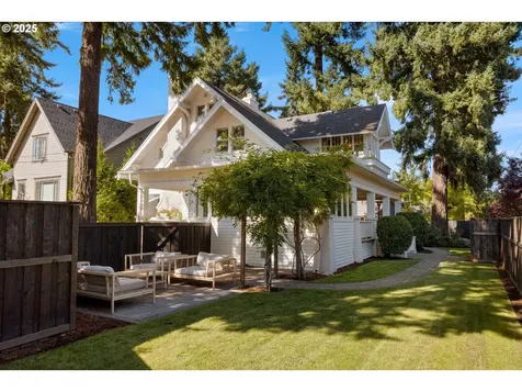 3287 NE Bryce Street Portland OR 97212