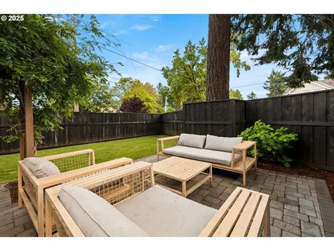 3287 NE Bryce Street Portland OR 97212