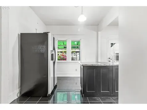 647 N 9th Street Cottage Grove OR 97424