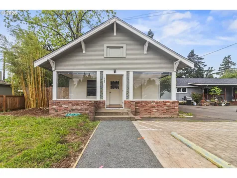 647 N 9th Street Cottage Grove OR 97424