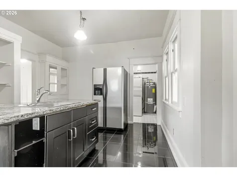 647 N 9th Street Cottage Grove OR 97424
