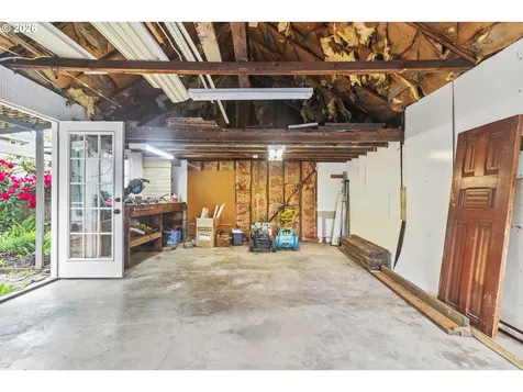 647 N 9th Street Cottage Grove OR 97424