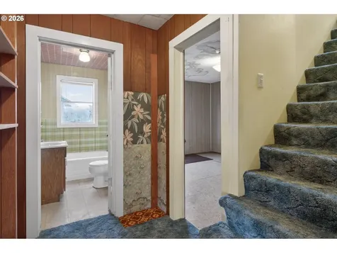 807 Cedar Street Yoncalla OR 97499