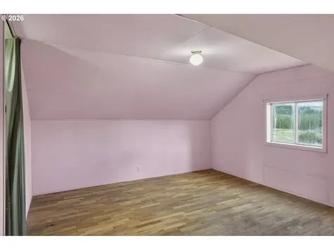 807 Cedar Street Yoncalla OR 97499