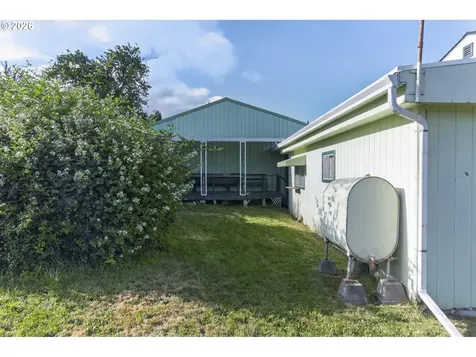 807 Cedar Street Yoncalla OR 97499