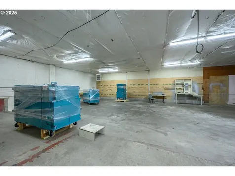 111 Fourth Street Amity OR 97101