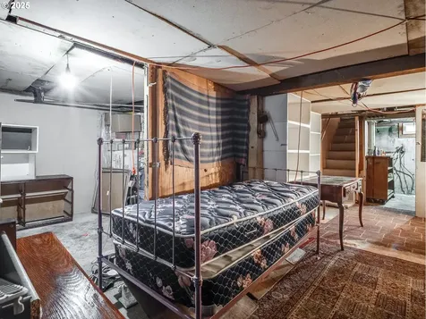 5926 NE 22nd Avenue Portland OR 97211