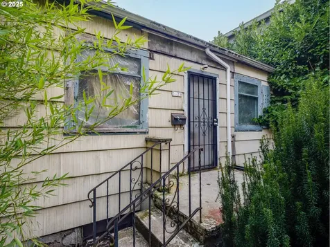 5926 NE 22nd Avenue Portland OR 97211