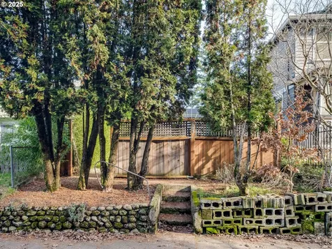 5926 NE 22nd Avenue Portland OR 97211