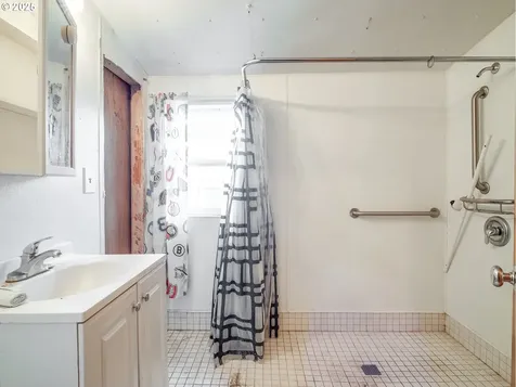 5926 NE 22nd Avenue Portland OR 97211