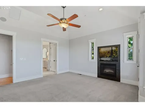 18885 NE Buena Vista Drive Dundee OR 97115