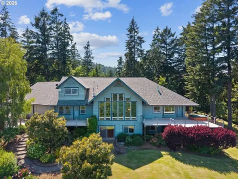 18885 NE Buena Vista Drive Dundee OR 97115