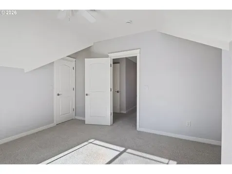 18885 NE Buena Vista Drive Dundee OR 97115