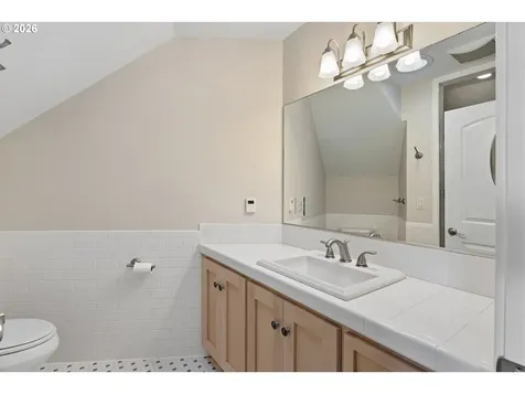 18885 NE Buena Vista Drive Dundee OR 97115