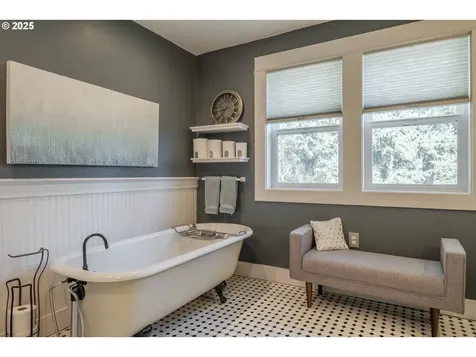 13060 SW Elk Rock Road Lake Oswego OR 97034