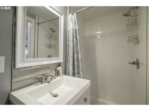 13060 SW Elk Rock Road Lake Oswego OR 97034