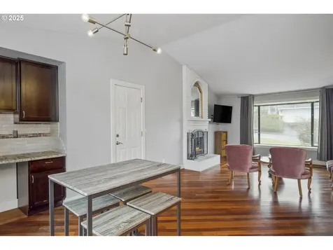 4324 SE Anderegg Drive Portland OR 97236