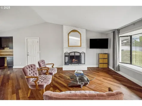 4324 SE Anderegg Drive Portland OR 97236