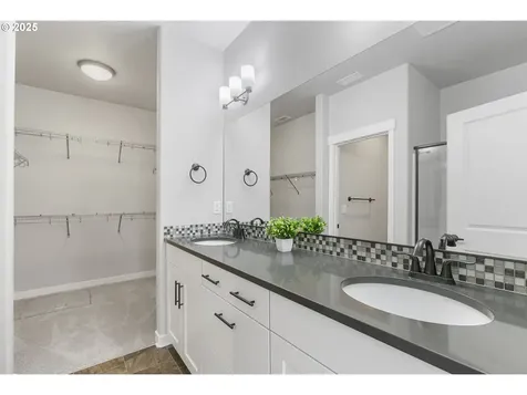 7008 NE 67th Street Vancouver WA 98661