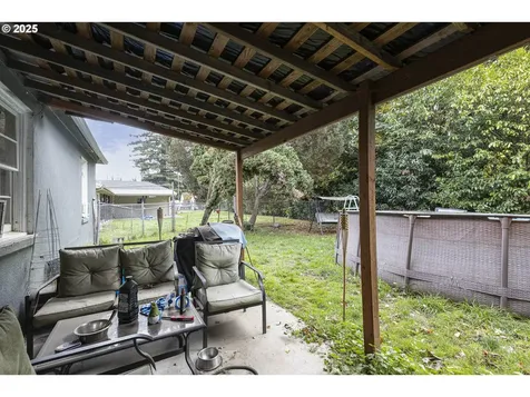 307 Sherman Street Amity OR 97101