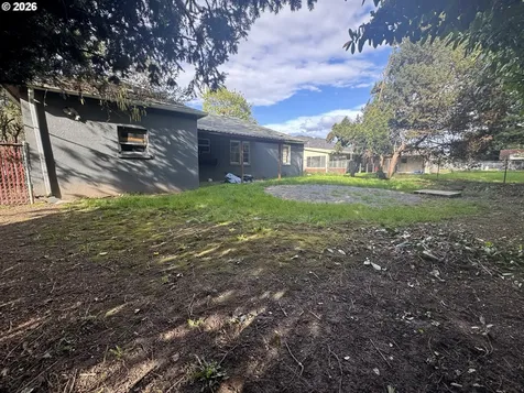 307 Sherman Street Amity OR 97101