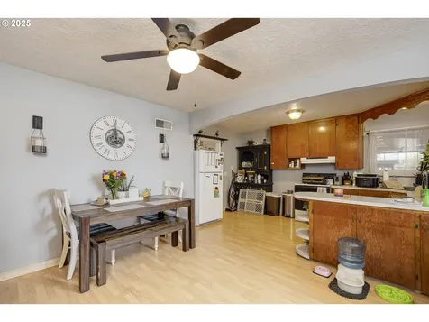 307 Sherman Street Amity OR 97101
