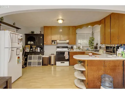 307 Sherman Street Amity OR 97101