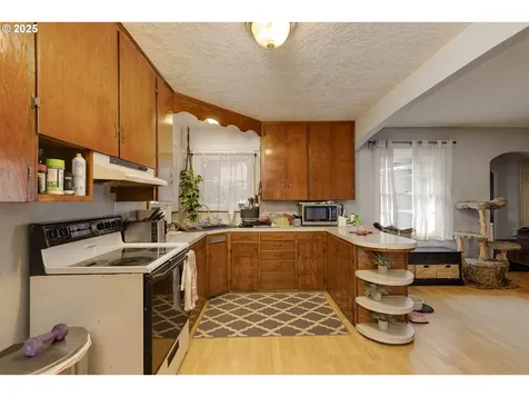 307 Sherman Street Amity OR 97101