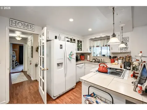 2565 Dover Drive Eugene OR 97404
