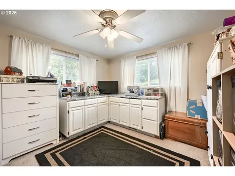 2565 Dover Drive Eugene OR 97404