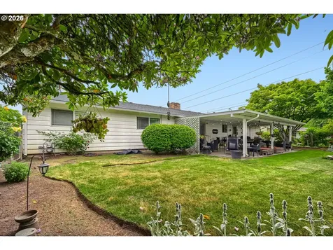 2565 Dover Drive Eugene OR 97404