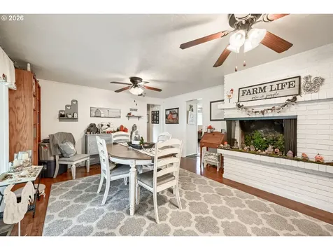 2565 Dover Drive Eugene OR 97404