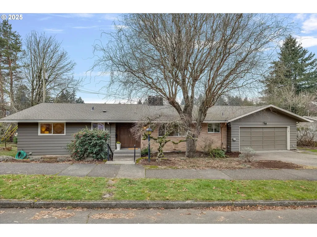 7318 SW Nevada Terrace Portland OR 97219