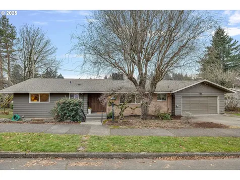 7318 SW Nevada Terrace Portland OR 97219