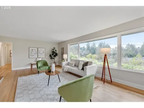 7318 SW Nevada Terrace Portland OR 97219