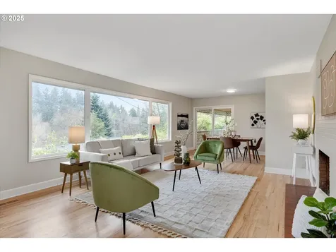 7318 SW Nevada Terrace Portland OR 97219