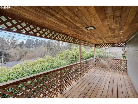 7318 SW Nevada Terrace Portland OR 97219