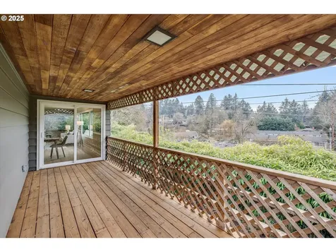 7318 SW Nevada Terrace Portland OR 97219
