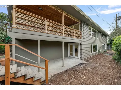 7318 SW Nevada Terrace Portland OR 97219
