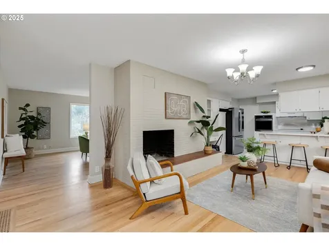 7318 SW Nevada Terrace Portland OR 97219