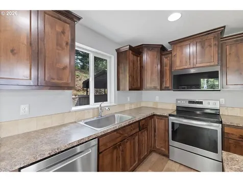 6015 NW High Heaven Road Mcminnville OR 97128